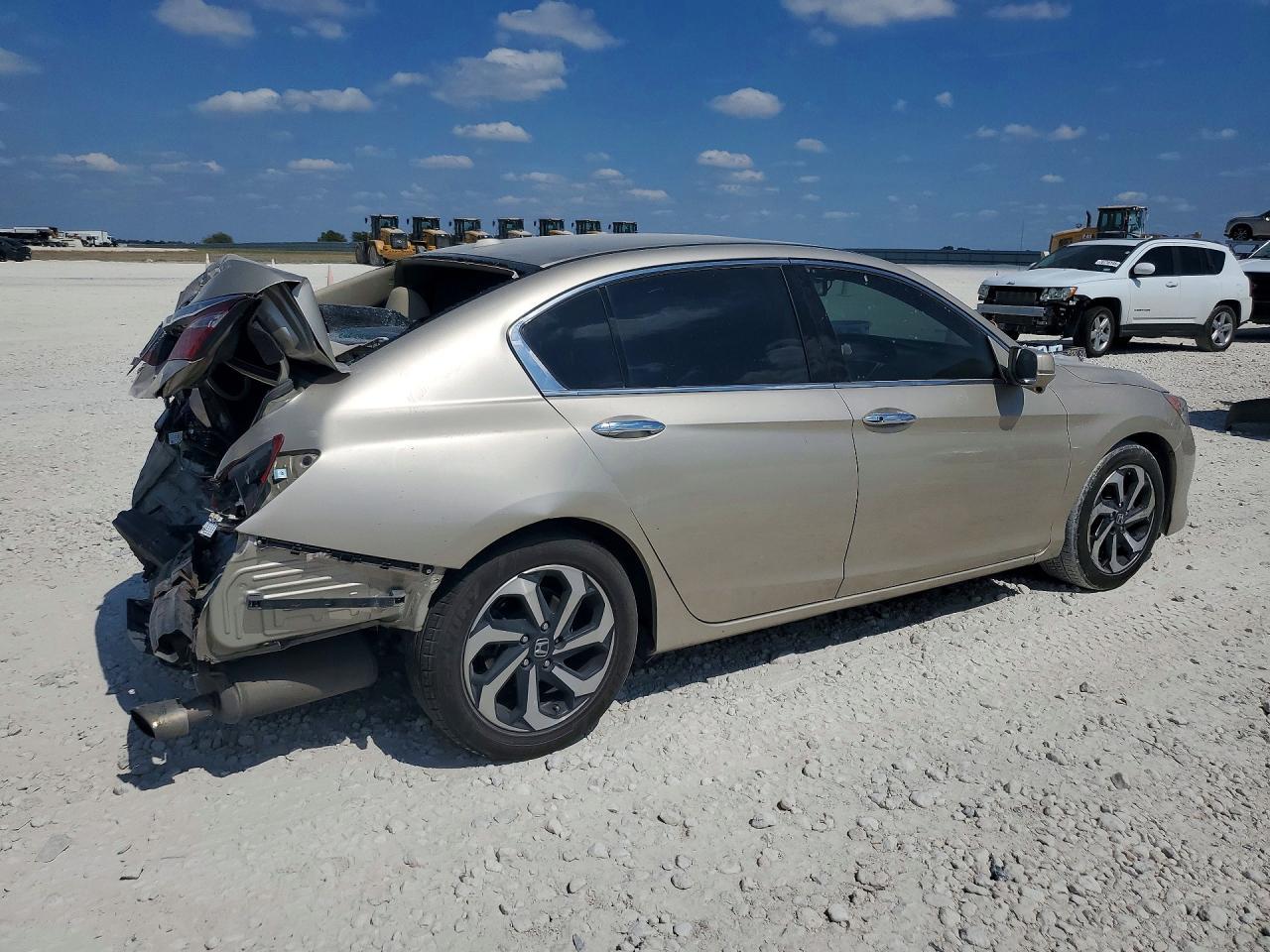 2017 Honda Accord - Image 3
