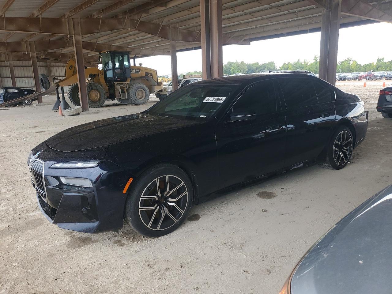 2023 BMW 760 Xi