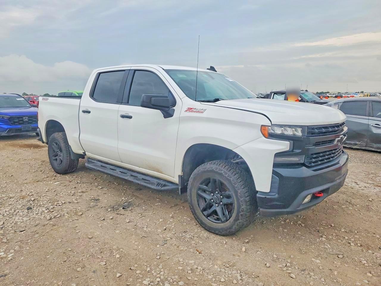 2020 Chevrolet Silverado K1500 Lt Trail Boss - Image 4