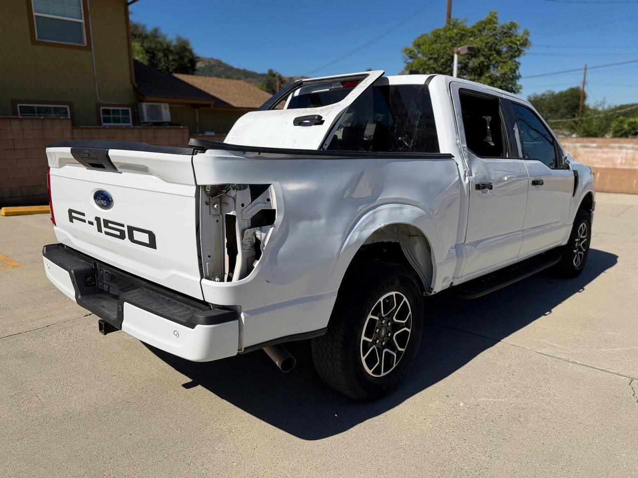 2023 Ford F150 Supercrew - Image 4