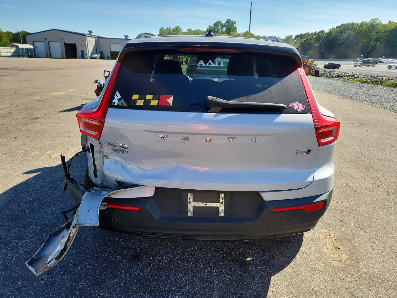 2021 Volvo Xc40 T5 R-Design - Фото 6