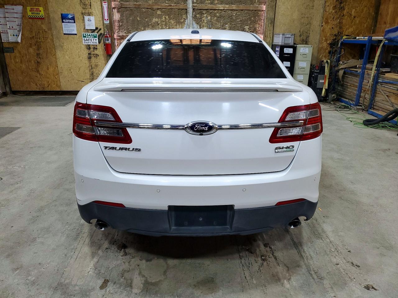 2015 Ford Taurus Sho - Image 6