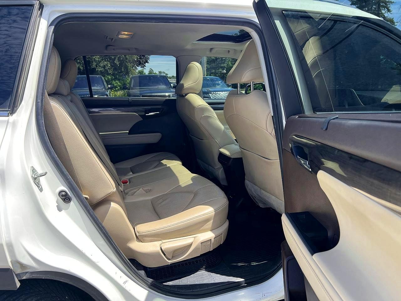 2021 Toyota Highlander Hybrid Limited - Фото 6