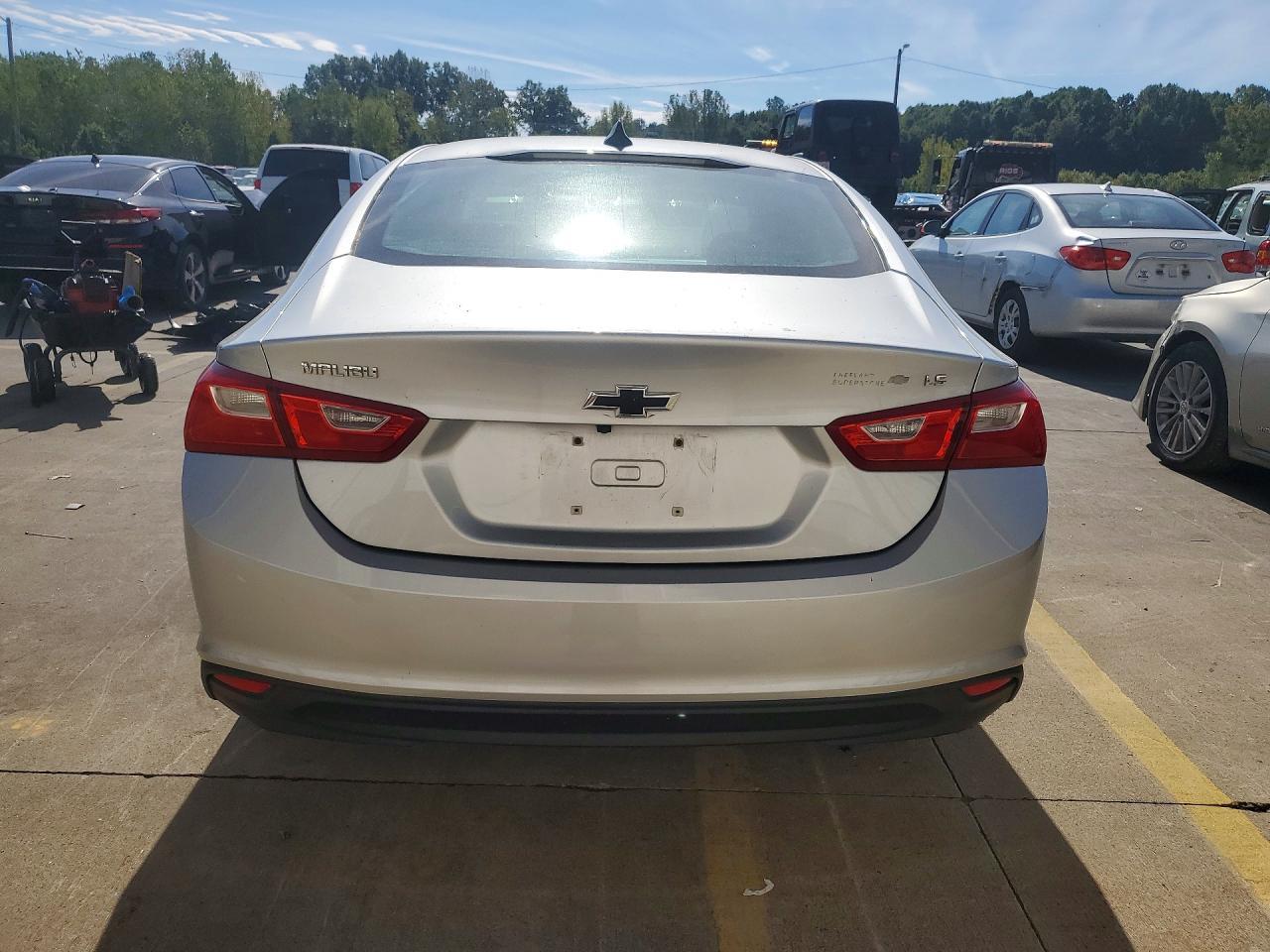 2016 Chevrolet Malibu Ls - Фото 6