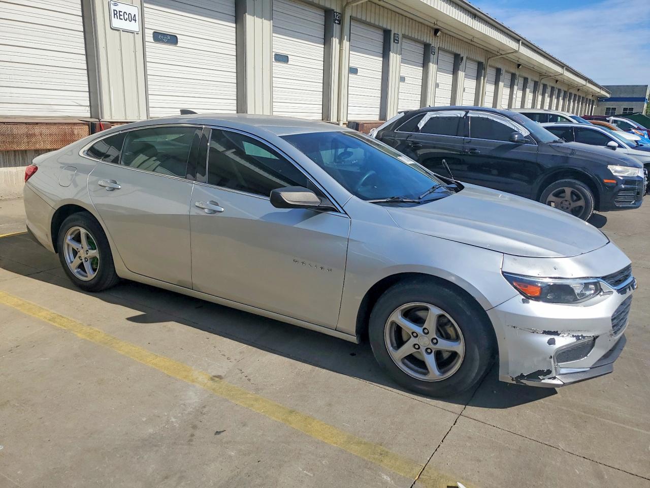 2016 Chevrolet Malibu Ls - Фото 4