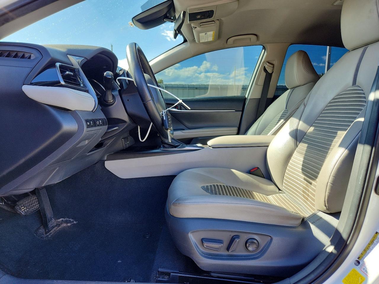 2021 Toyota Camry Se - Image 7