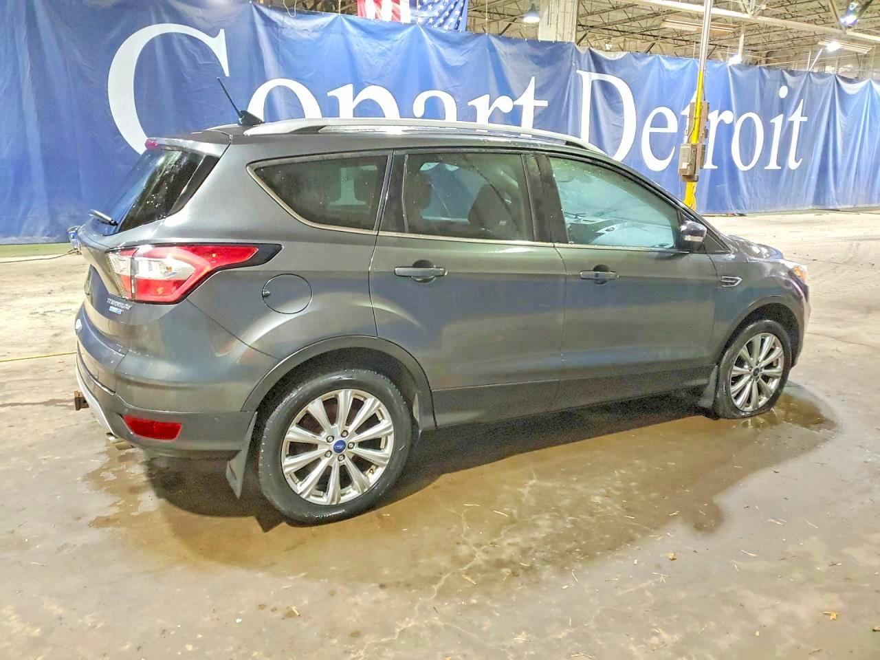 2018 Ford Escape Titanium - Фото 3