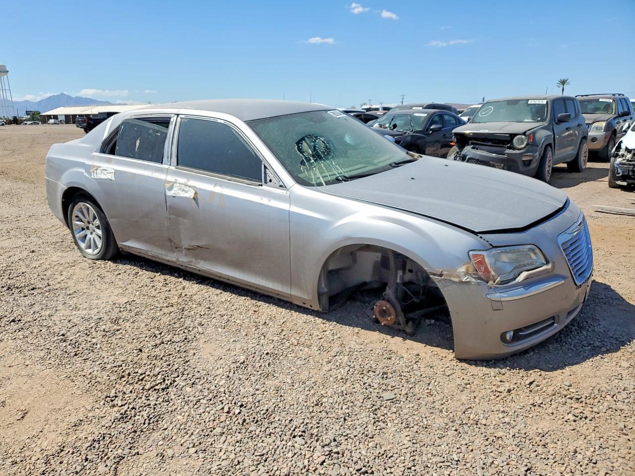 2013 Chrysler 300C - Фото 4
