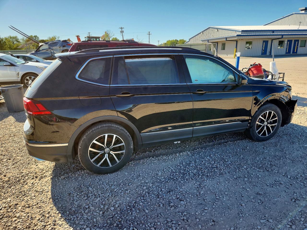 2021 Volkswagen Tiguan Se - Фото 3