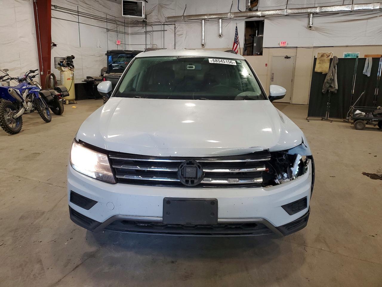 2019 Volkswagen Tiguan S - Фото 5