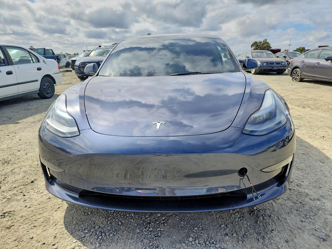 2023 Tesla Model 3 - Фото 5