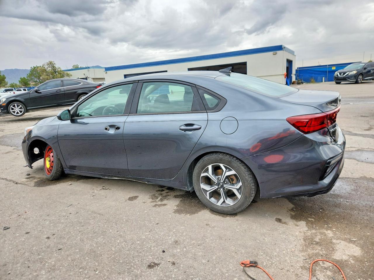 2019 Kia Forte Lxs - Image 2