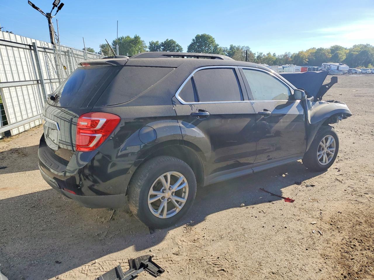 2017 Chevrolet Equinox Lt - Image 3