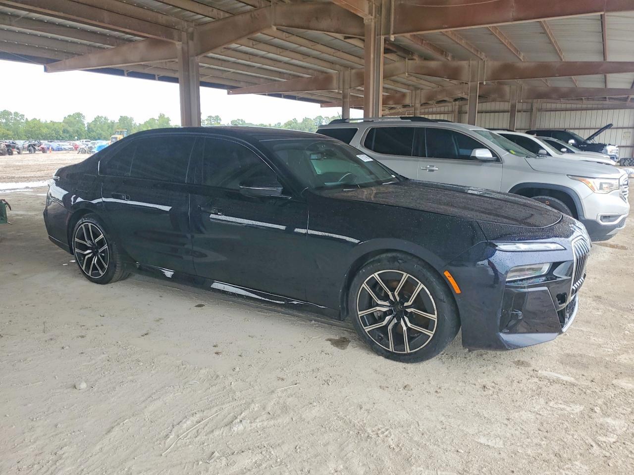 2023 BMW 760 Xi - Фото 4