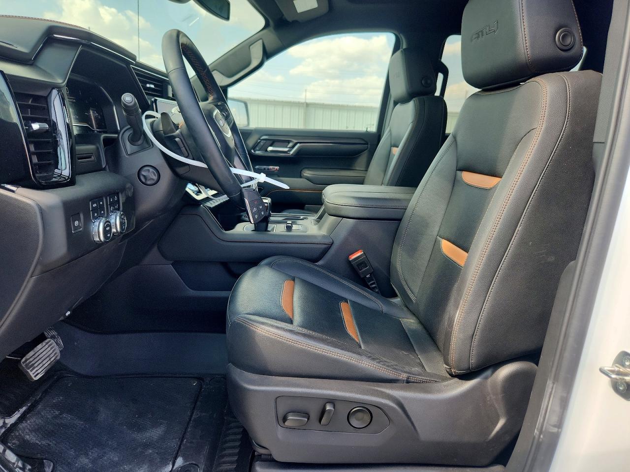 2024 GMC Sierra K1500 At4 - Image 7