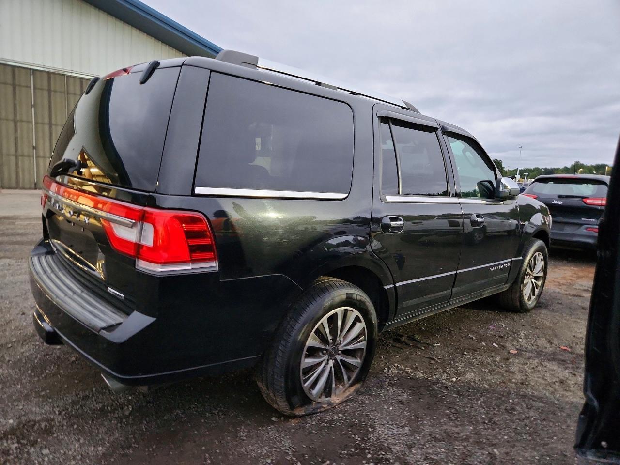 2015 Lincoln Navigator - Фото 3
