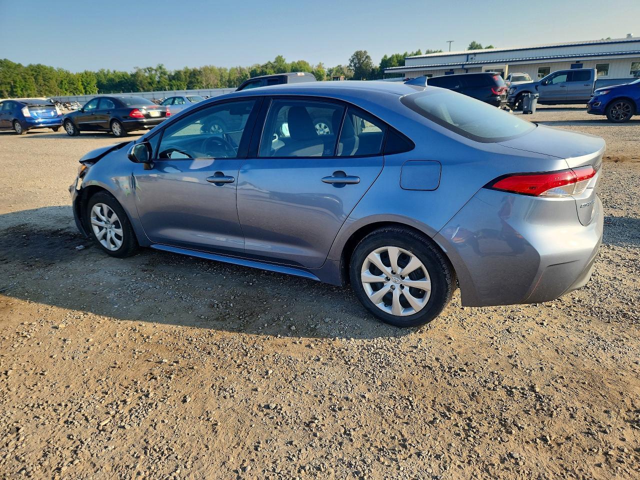 2023 Toyota Corolla Le - Image 2