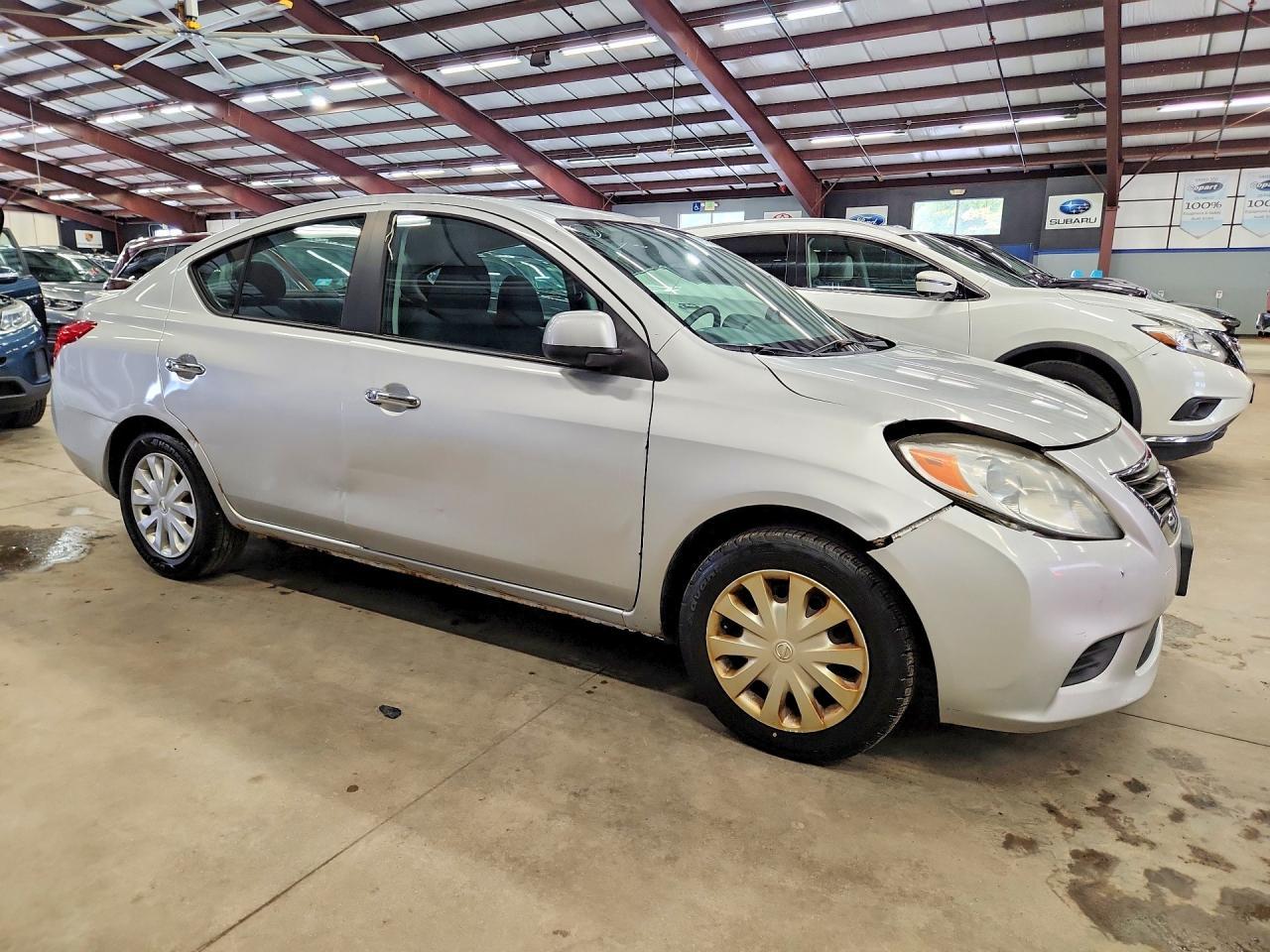 2013 Nissan Versa 1.6 S - Image 4