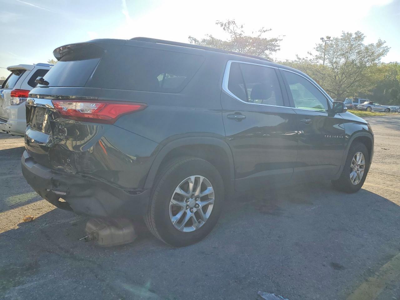 2020 Chevrolet Traverse Lt - Фото 3