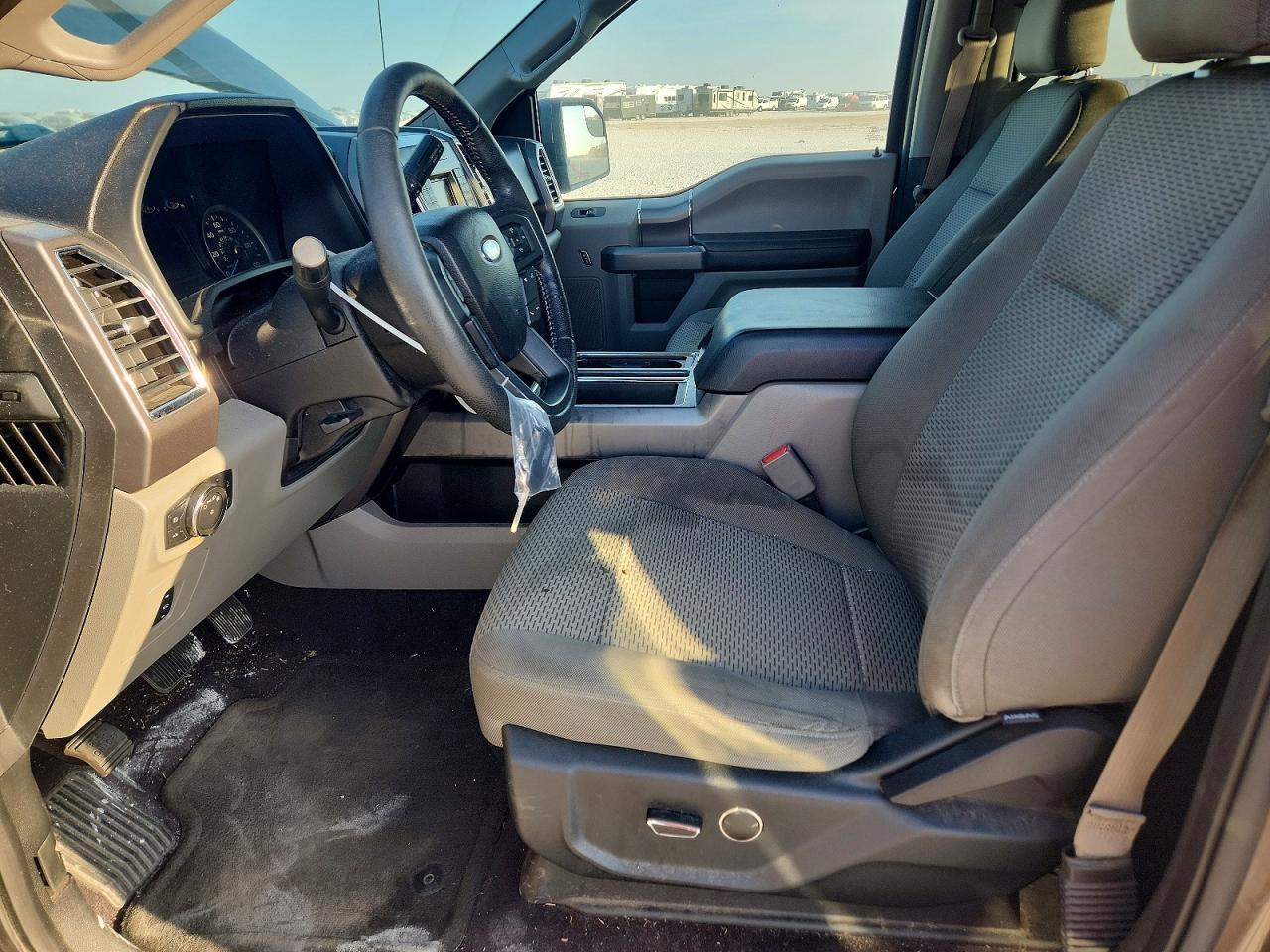 2015 Ford F150 Supercrew - Image 7
