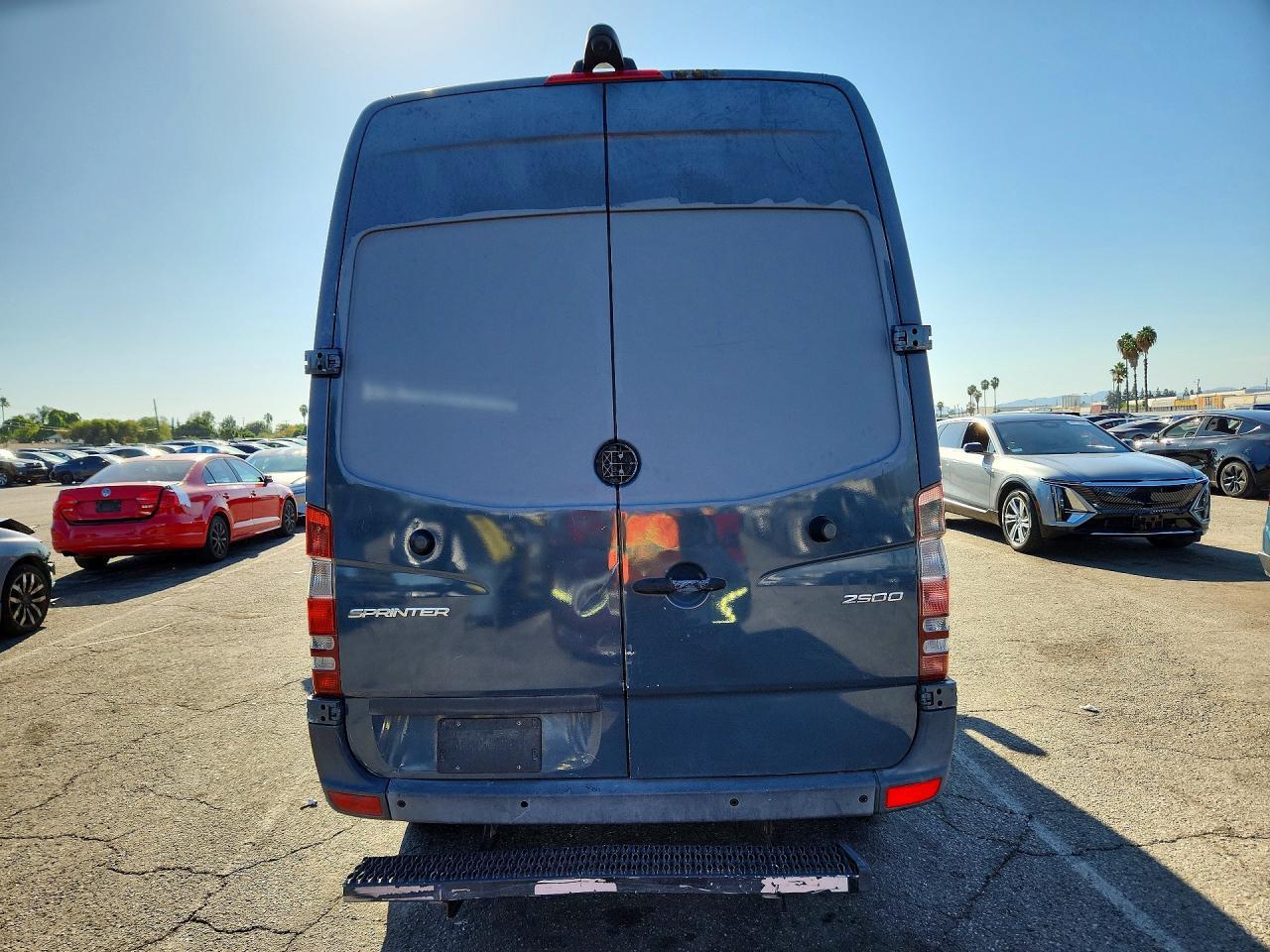2018 Mercedes-Benz Sprinter Delivery Van - Фото 6