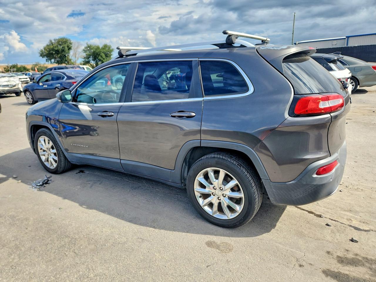 2014 Jeep Cherokee Limited - Image 2