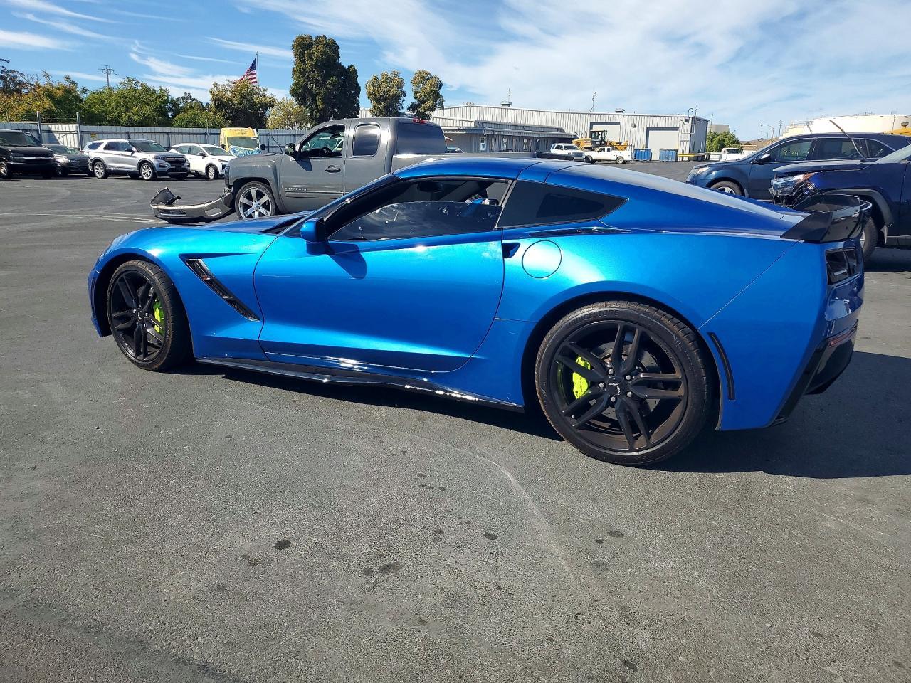 2015 Chevrolet Corvette Stingray Z51 2Lt - Фото 2