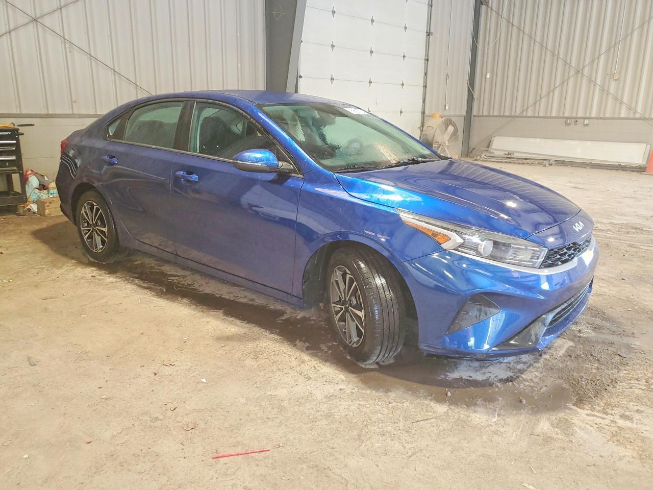 2024 Kia Forte Lxs - Image 4