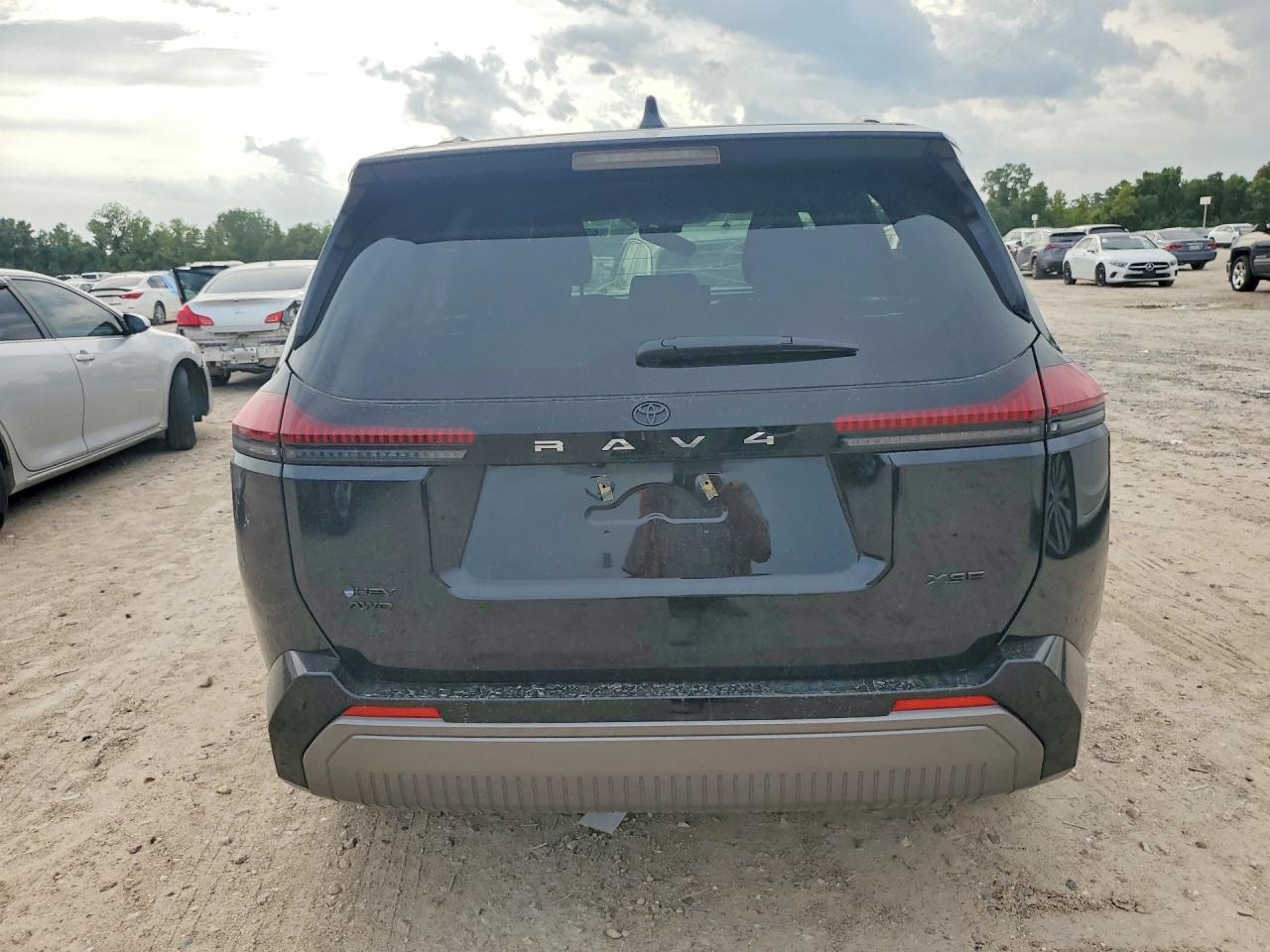 2026 Toyota Rav4 Le Le - Image 6