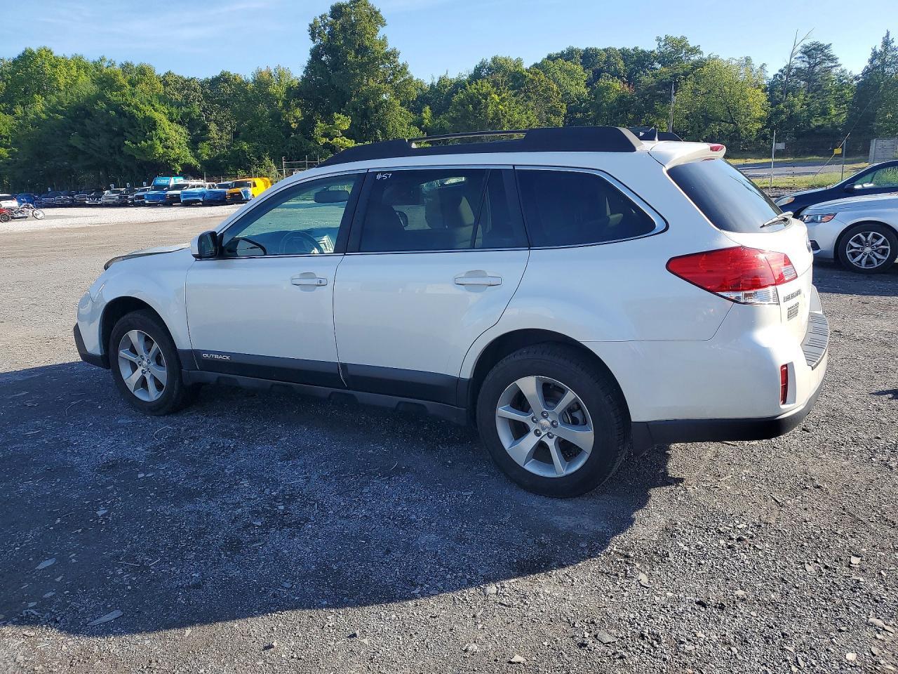 2014 Subaru Outback 2.5I Limited - Фото 2