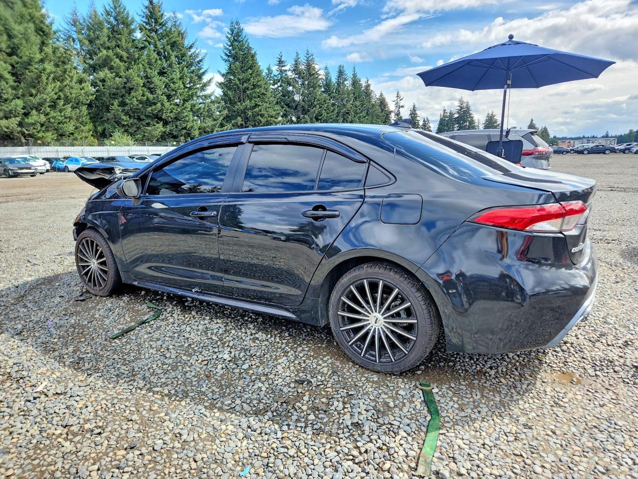 2020 Toyota Corolla Le - Image 2