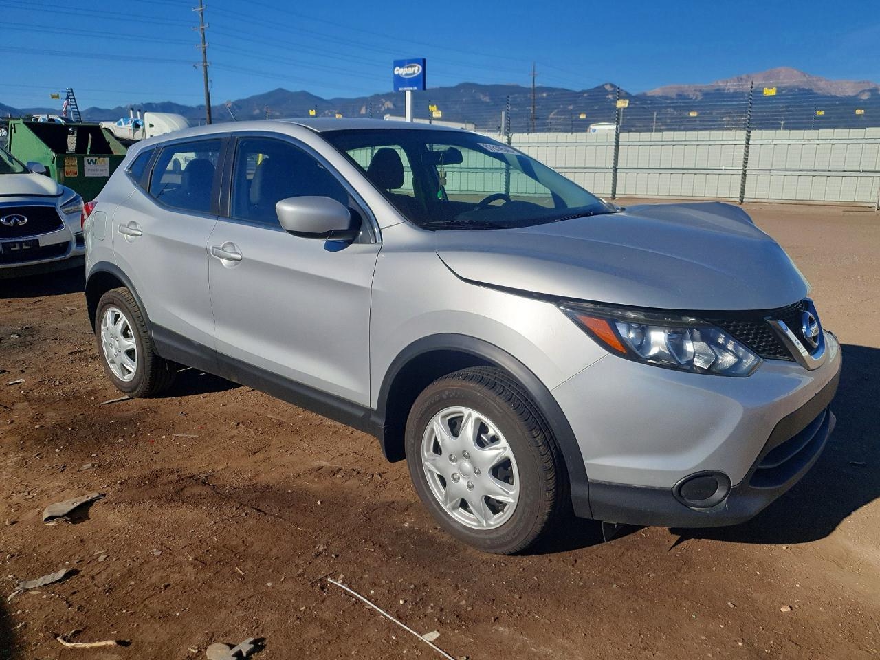 2017 Nissan Rogue Sport S - Фото 4