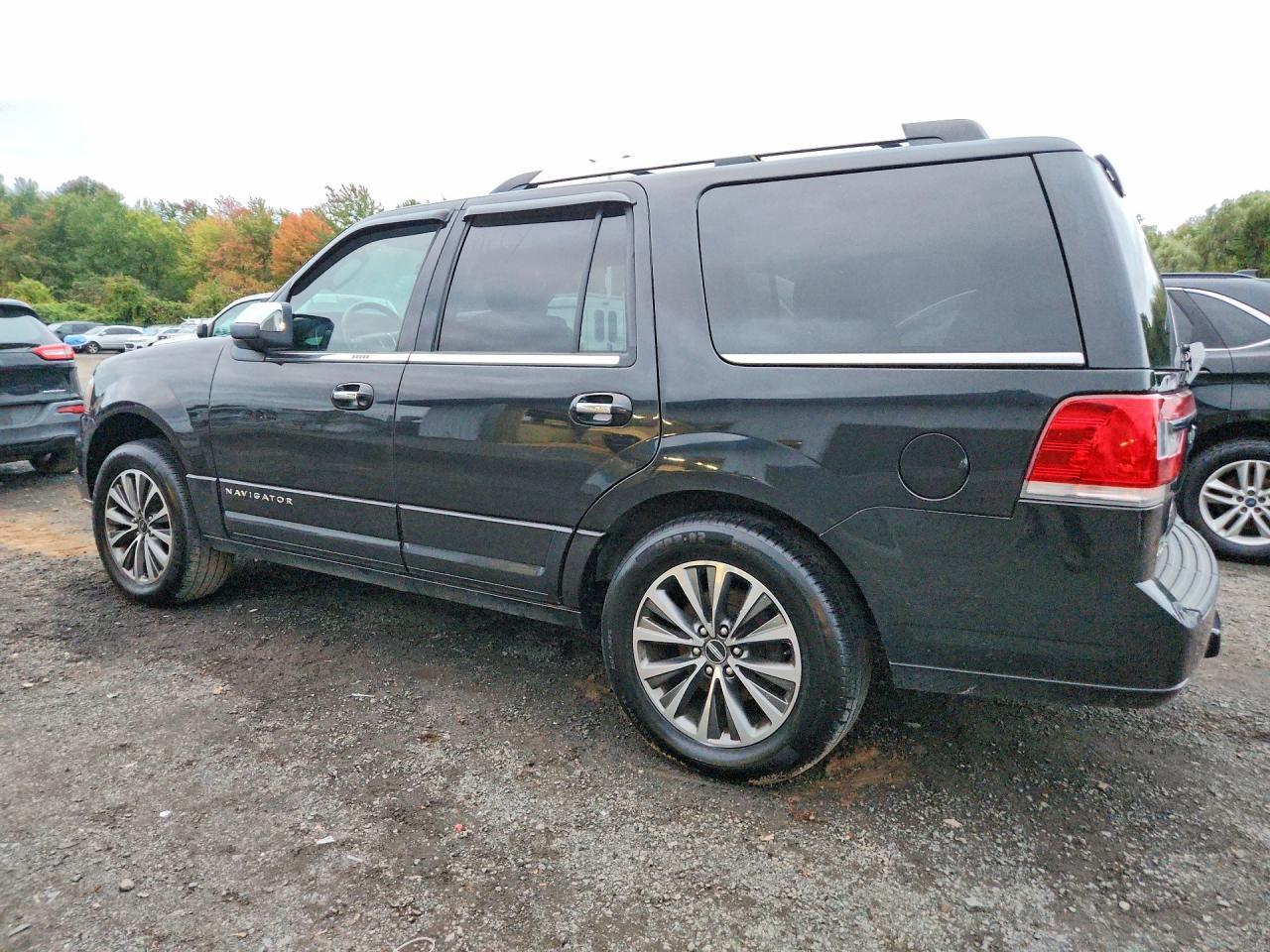 2015 Lincoln Navigator - Фото 2