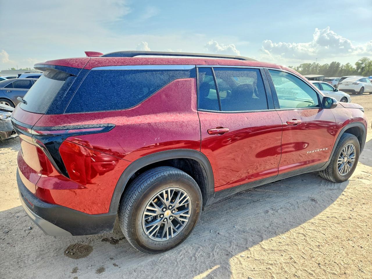 2025 Chevrolet Traverse Lt - Image 3