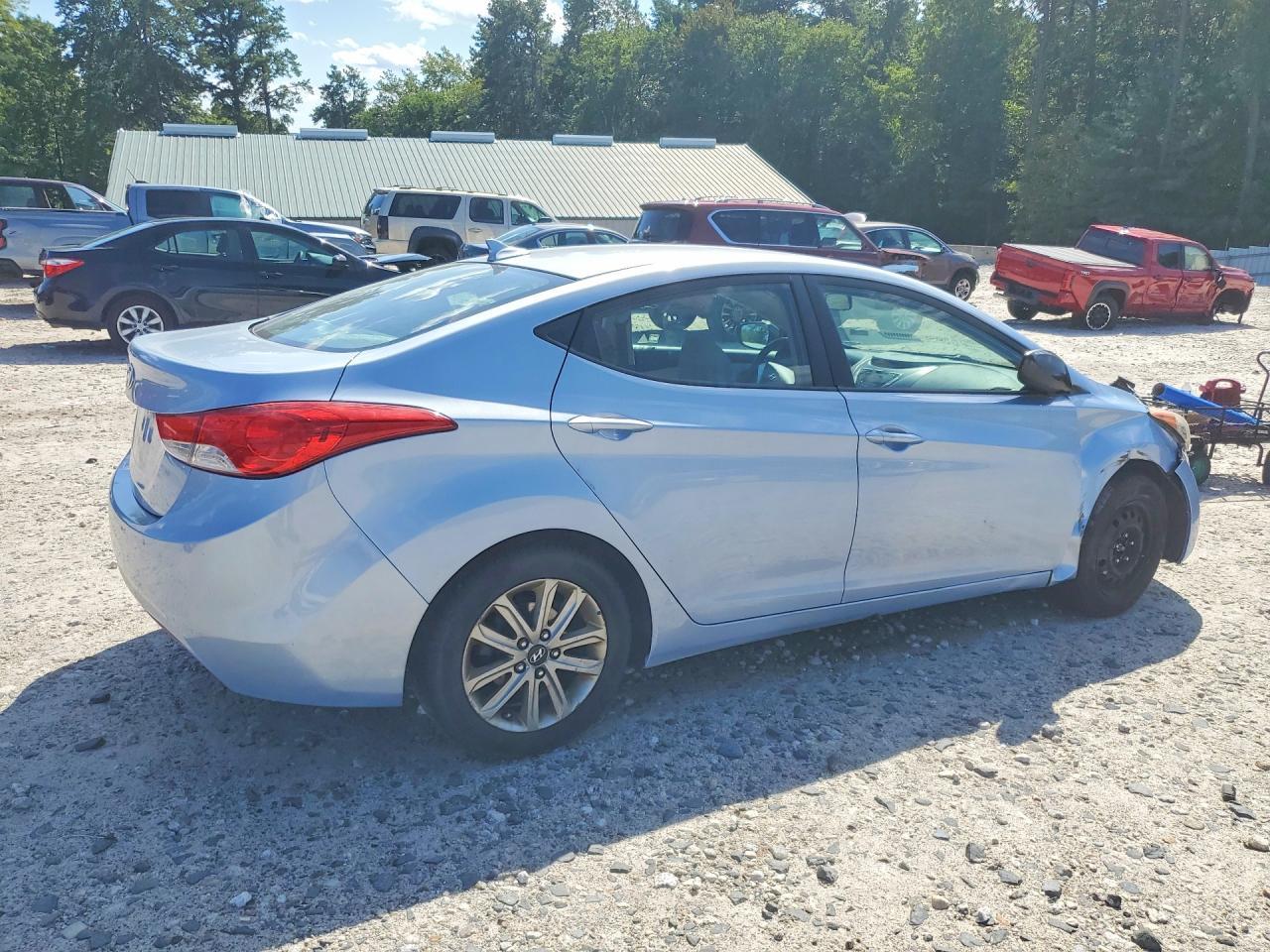 2012 Hyundai Elantra Gls - Image 3