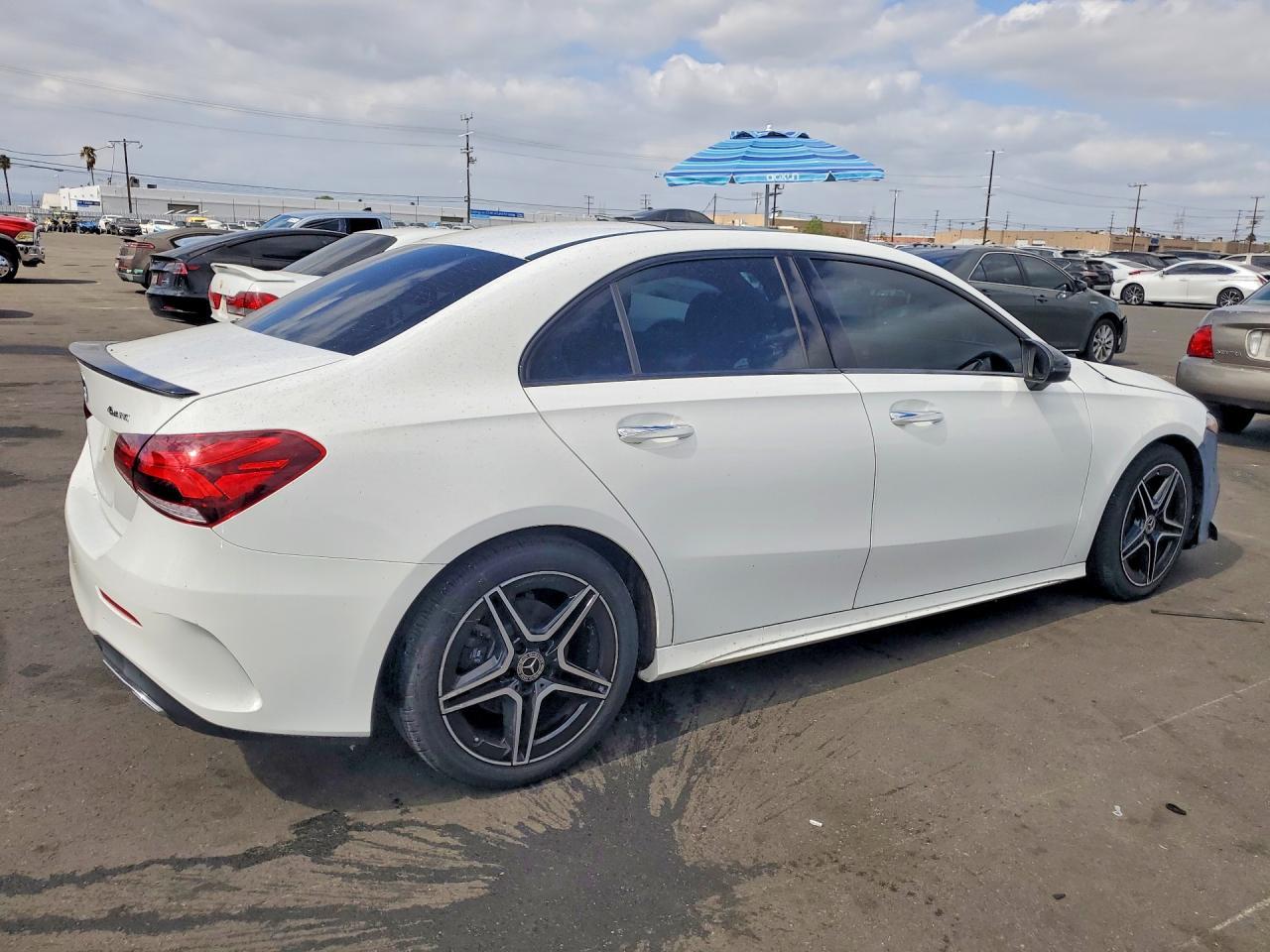 2021 Mercedes-Benz A 220 4Matic - Фото 3