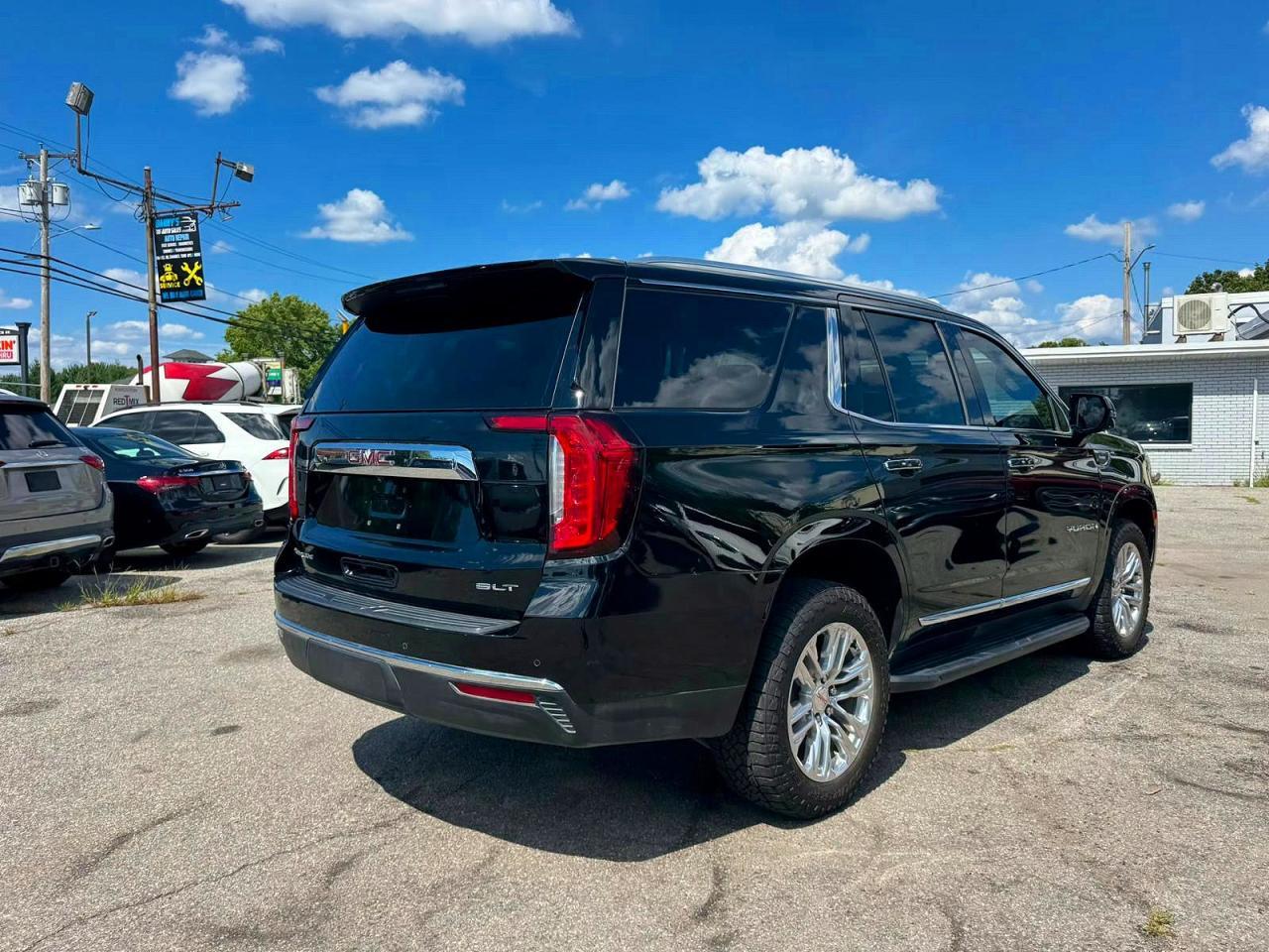 2022 GMC Yukon Slt - Фото 4