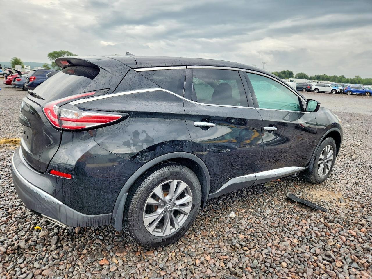 2015 Nissan Murano S - Image 3