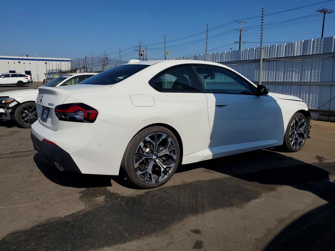 2026 BMW 230I - Фото 3