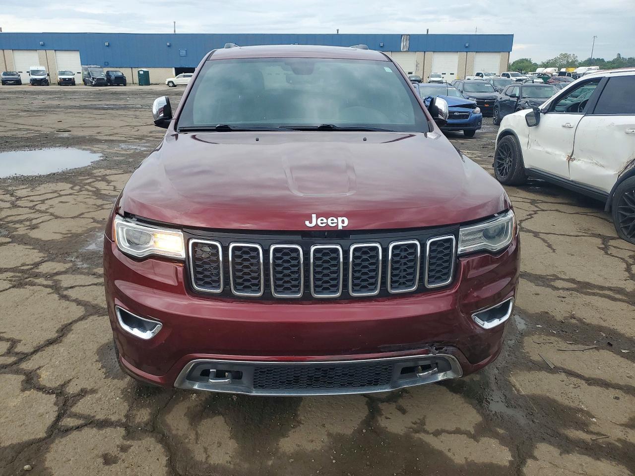 2017 Jeep Grand Cherokee Overland - Фото 5