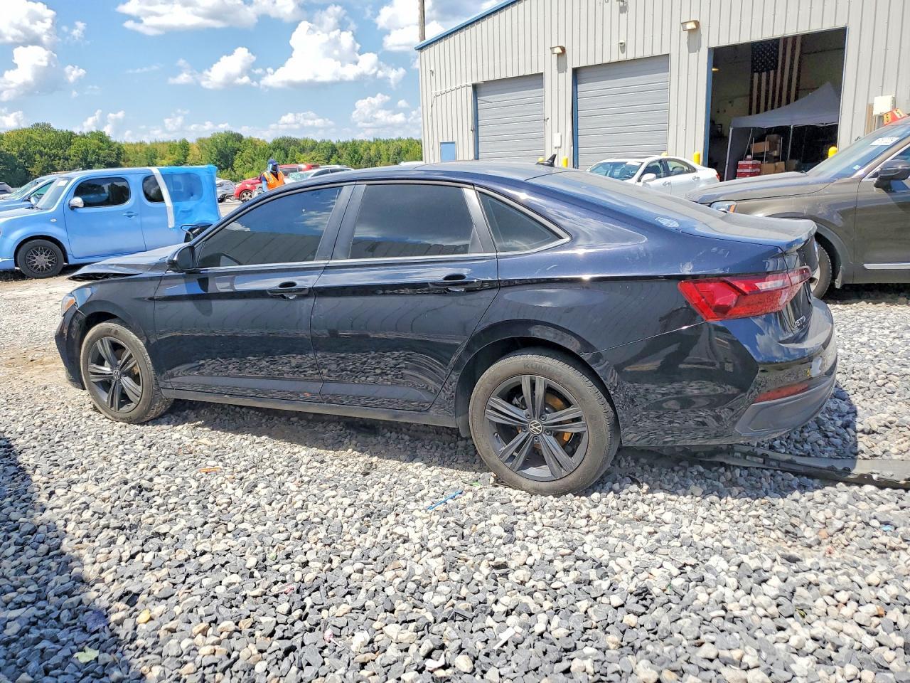 2024 Volkswagen Jetta Se - Image 2