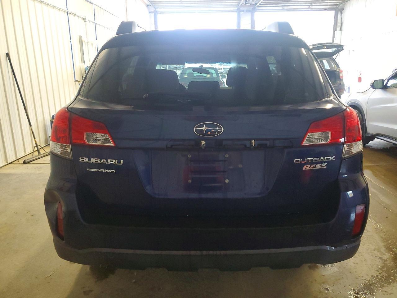 2010 Subaru Outback 2.5I Premium - Фото 6