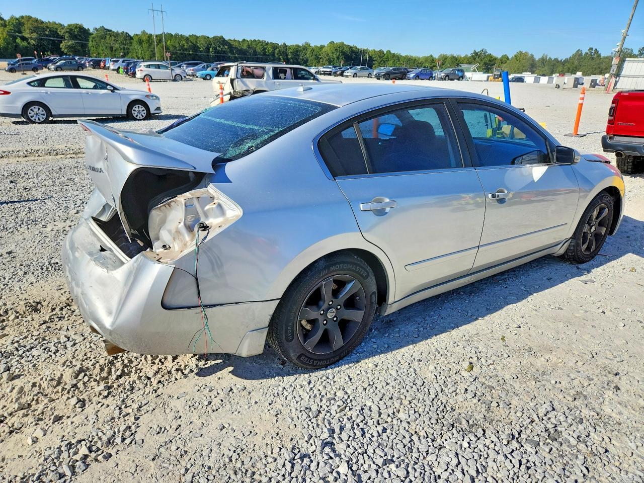 2008 Nissan Altima 3.5 Se - Фото 3
