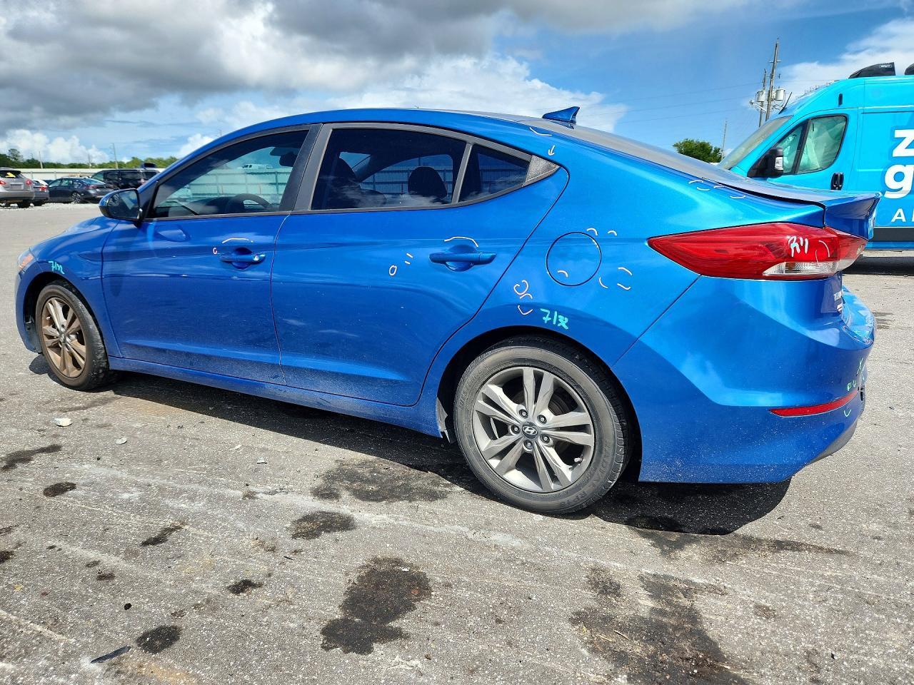 2017 Hyundai Elantra Se - Image 2