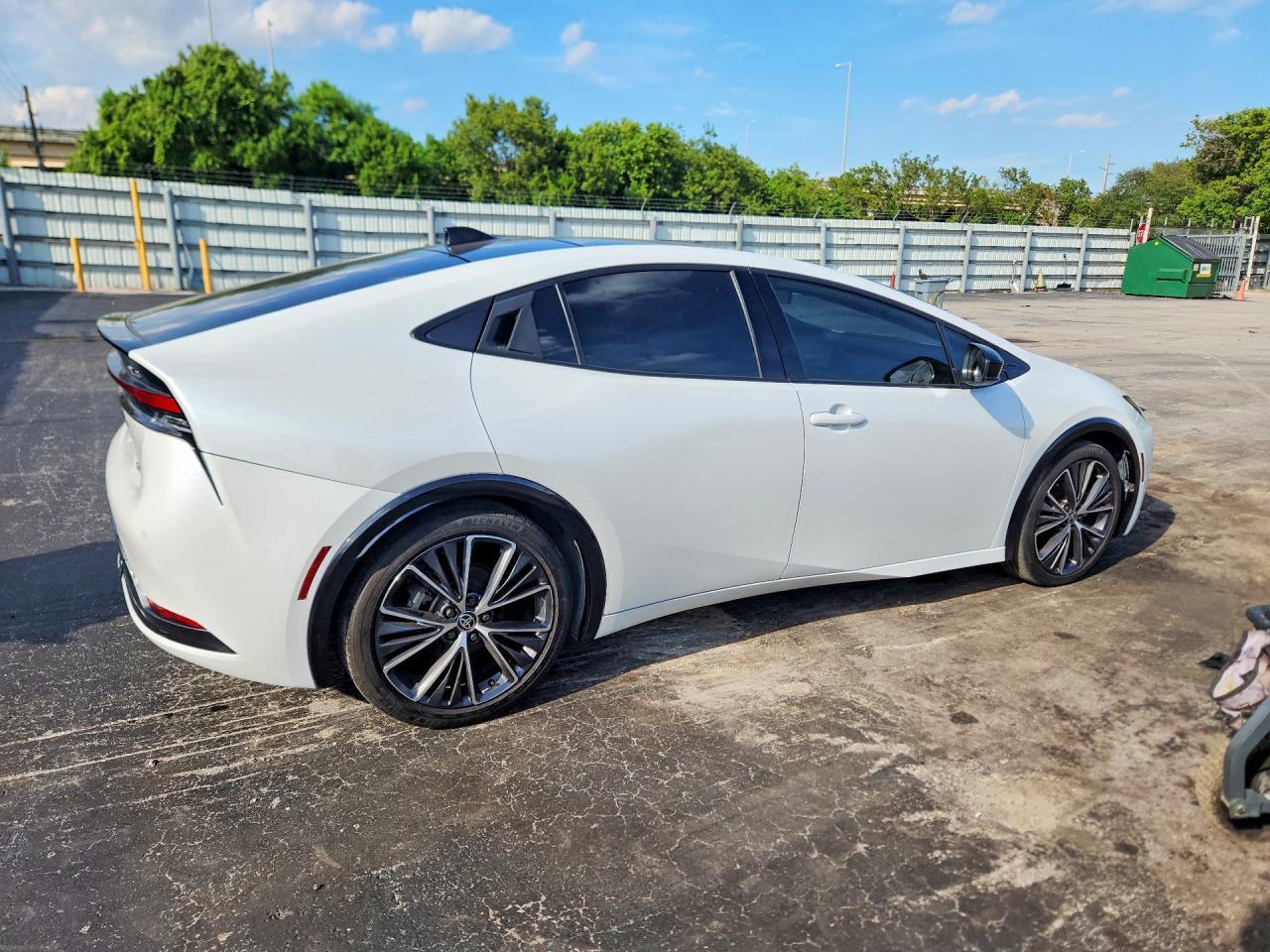 2024 Toyota Prius Xle - Фото 3