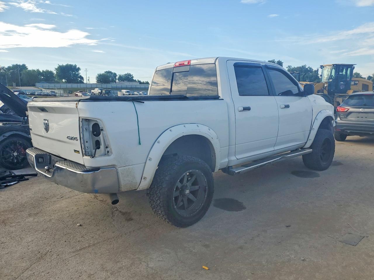 2017 Ram 1500 Slt - Image 3
