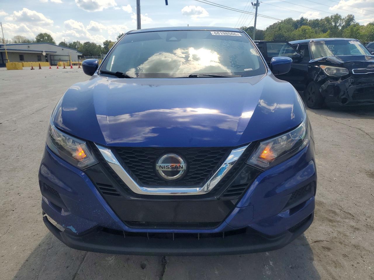 2020 Nissan Rogue Sport S - Фото 5