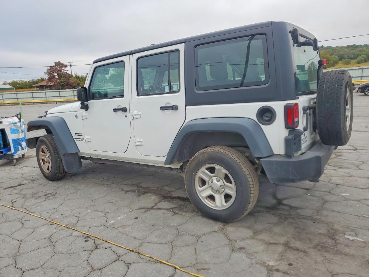 2015 Jeep Wrangler Unlimited Sport - Фото 2