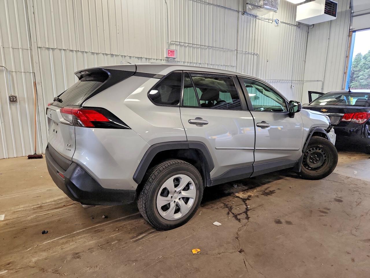 2023 Toyota Rav4 Le - Фото 3