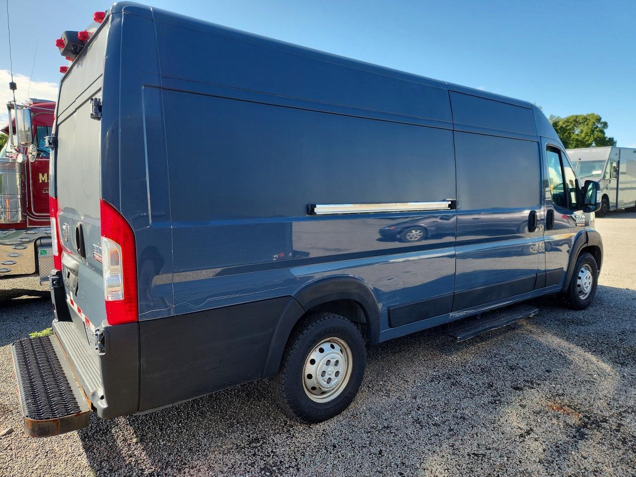 2020 Ram Promaster 3500 Delivery Van - Image 3